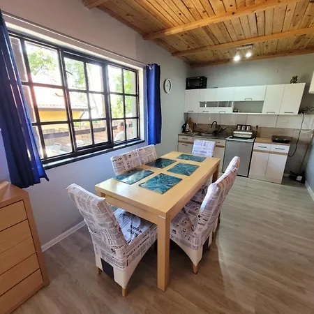 Murowany W Dolinie Symsarny Holiday home