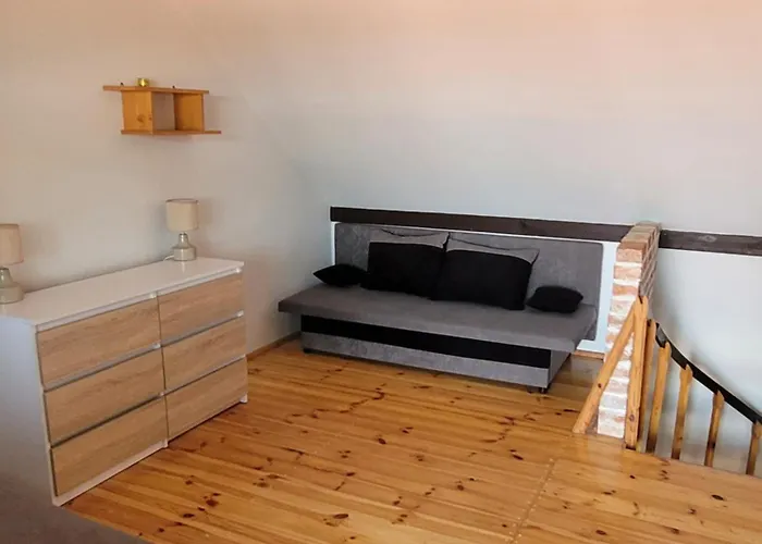 Murowany W Dolinie Symsarny Prázdninový dům *