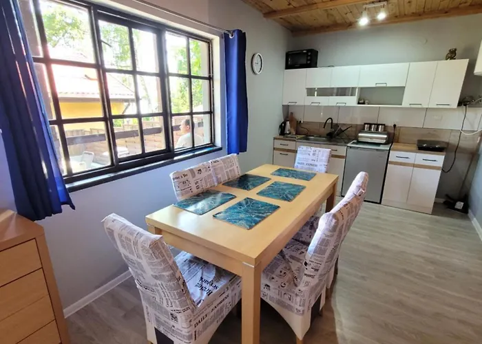 Murowany W Dolinie Symsarny Prázdninový dům