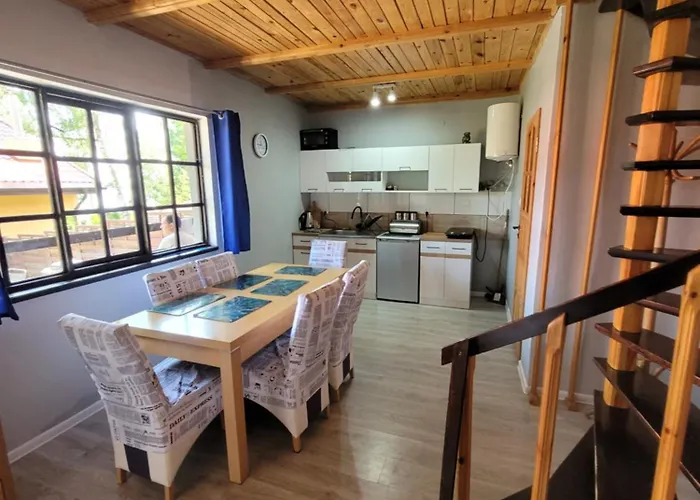 Murowany W Dolinie Symsarny Prázdninový dům